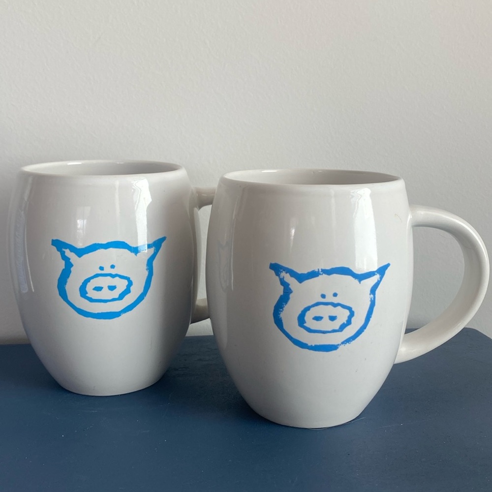 Set of 2 Barrel Shaped Ceramic mugs with Pig Logo